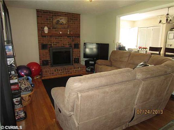 4th image of 6414 Mary Esther Ln