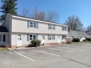 103 Main St APT 20, Pepperell, MA 01463
