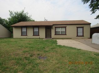 2326 NW Lincoln Ave, Lawton, OK 73505