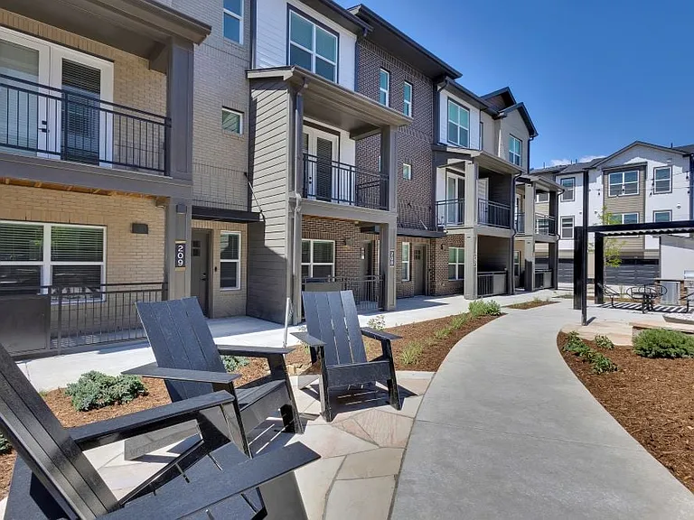 The Allyson Townhomes — Photo 35
