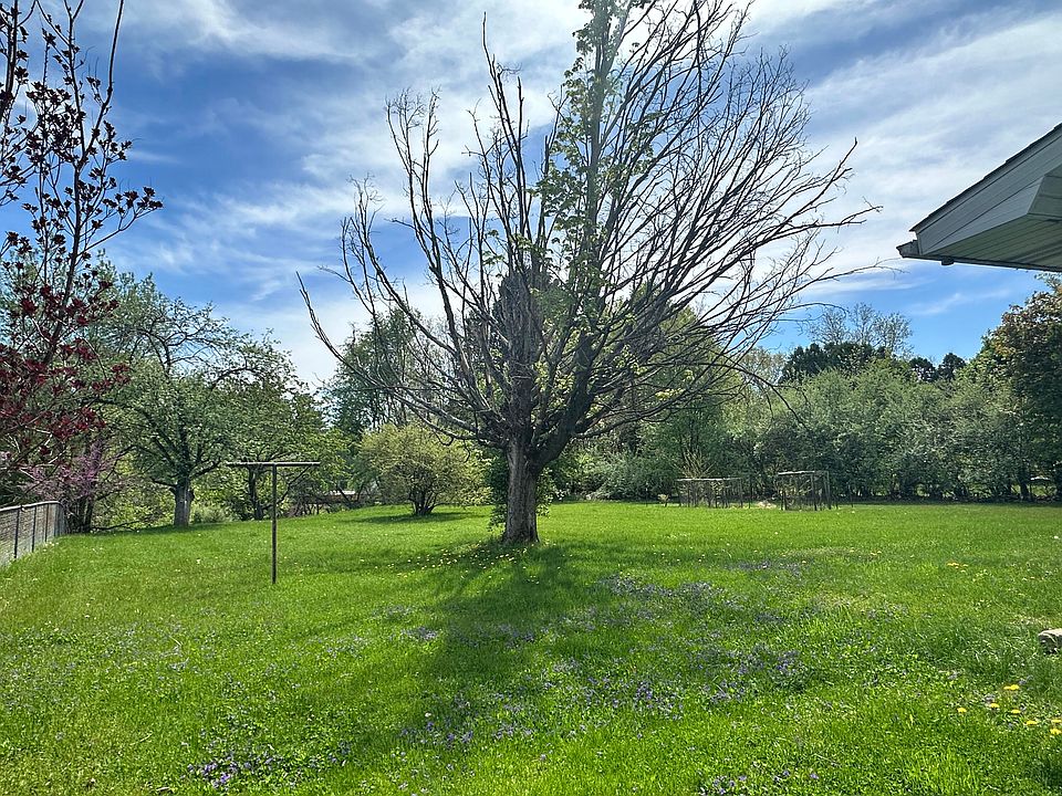2nd image of 6431 Angling Rd