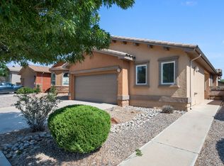 471 Zuni River Cir SW, Los Lunas, NM 87031