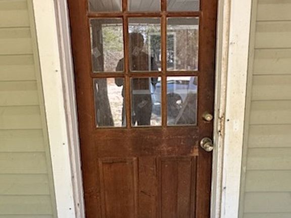 4th image of 477 Bush Berry Rd