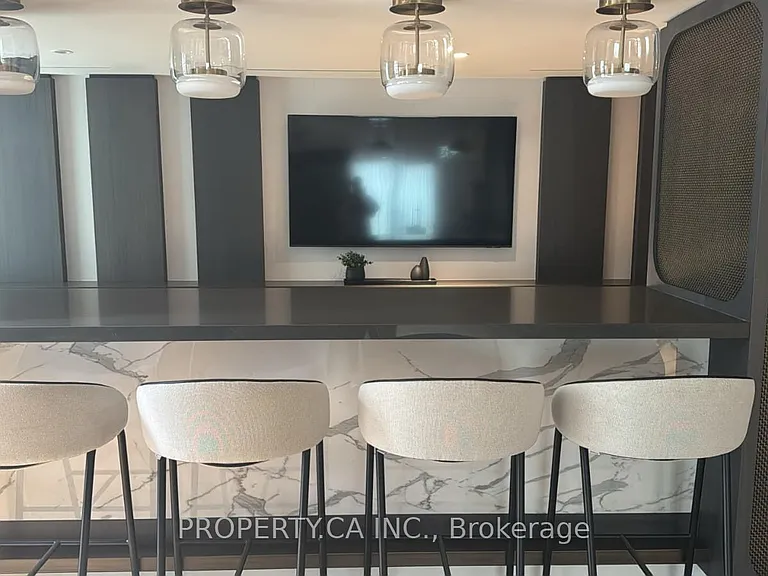 117 Broadway Ave #Penthouse 10 — Photo 12