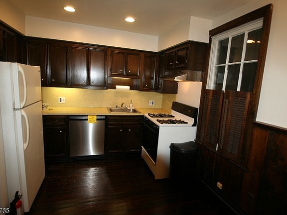 5th image of 19 Prospect Pl Floor 2