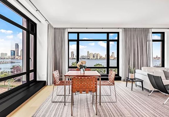3rd image of 70 Vestry St APT 5E