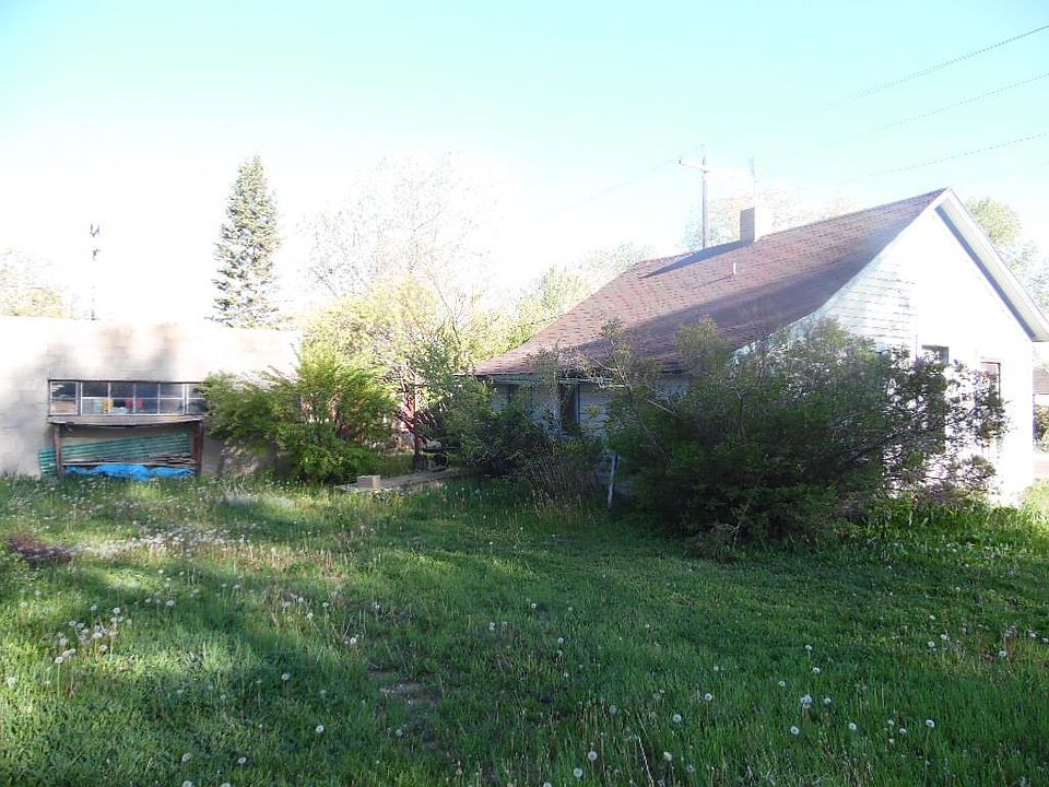 2nd image of 270 N 6th St