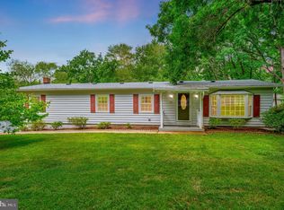 82 Hall Ln, Fredericksburg, VA 22406
