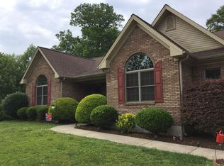 114 Burns Rd, Vine Grove, KY 40175