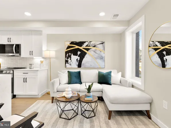 2639 41st St NW APT 4, Washington, DC 20007