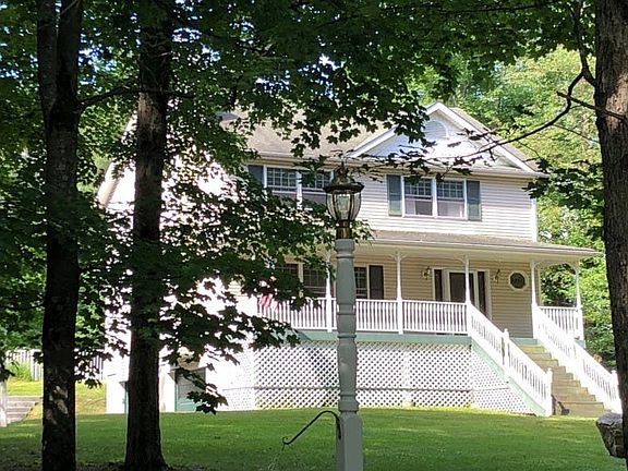 3rd image of 832 Highland Lake Rd