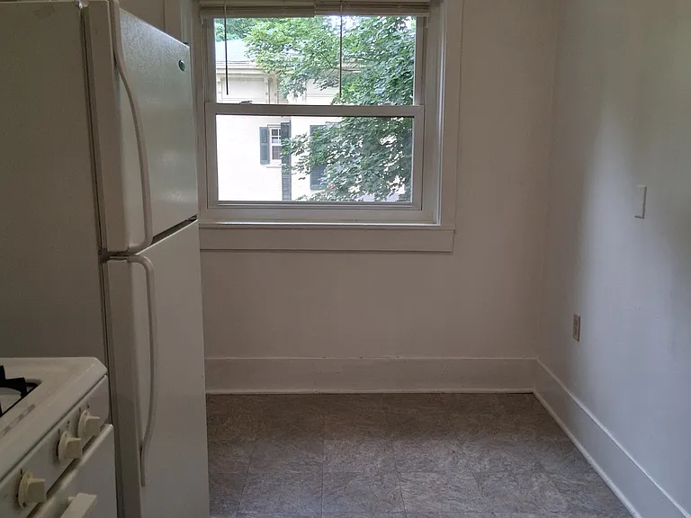 358 Front St #5 — Photo 10