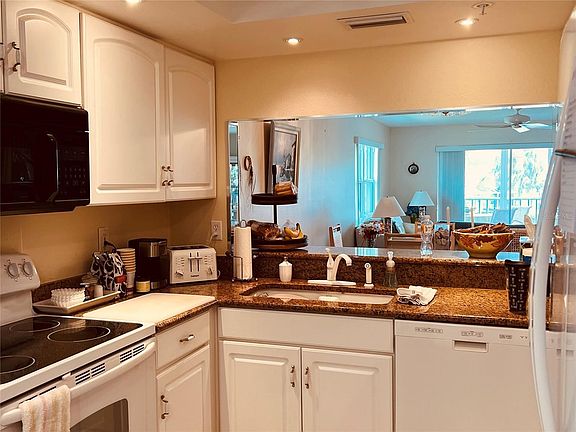 5th image of 9300 Clubside Cir Unit 1208