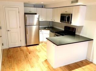 30-93 38th St #B4, Astoria, NY 11103