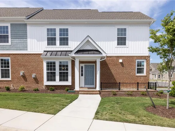 1011 Robinson Rd #5A, Suffolk, VA 23434