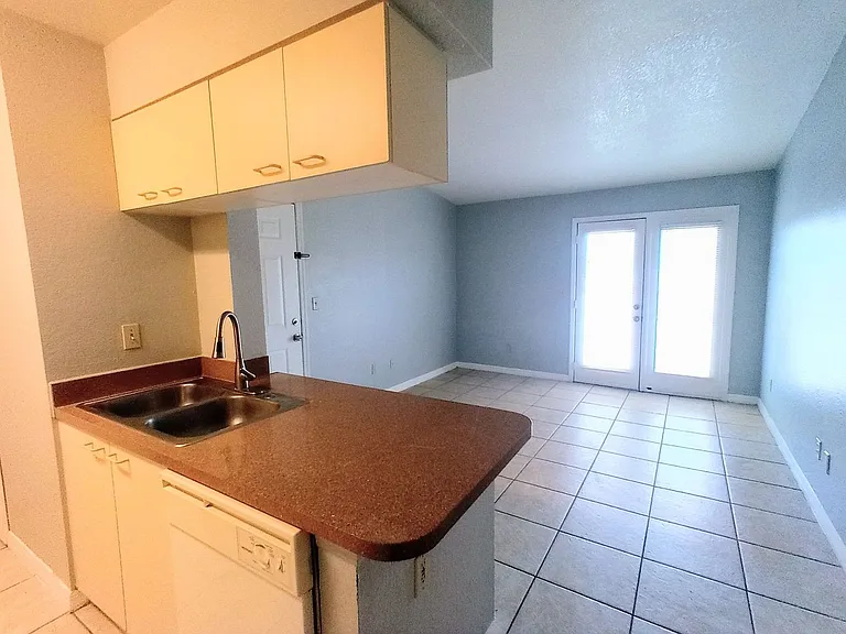 2550 N Alafaya Trl #4305 — Photo 7