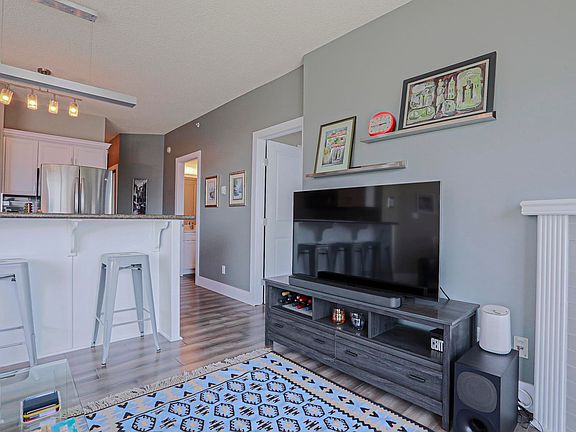 4th image of 10504 99th Ave NW #1004