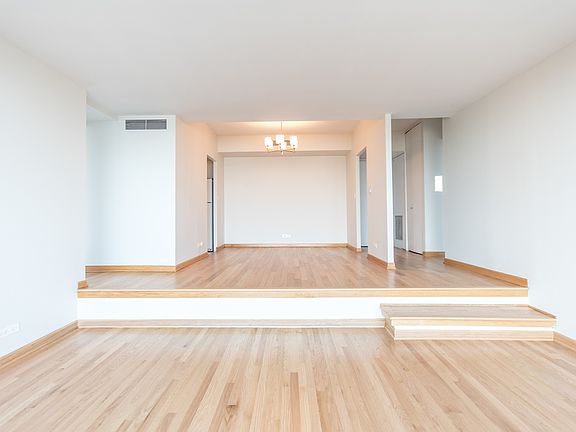 4th image of 3200 N Lake Shore Dr APT 610