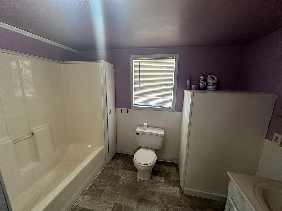 1st image of 816 N Florence St