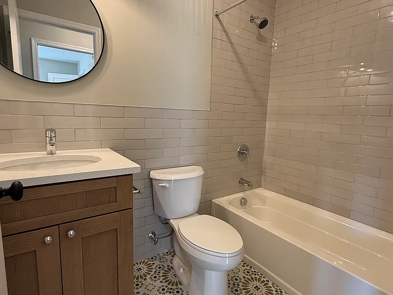 40 Shaw Ave #2 — Photo 8