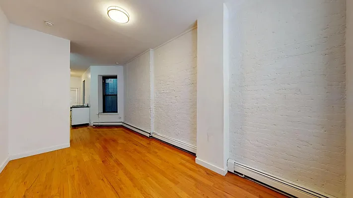 Rented by Bond New York | media 3