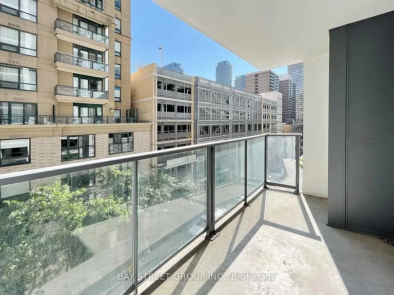 30 Hayden St #405 — Photo 13