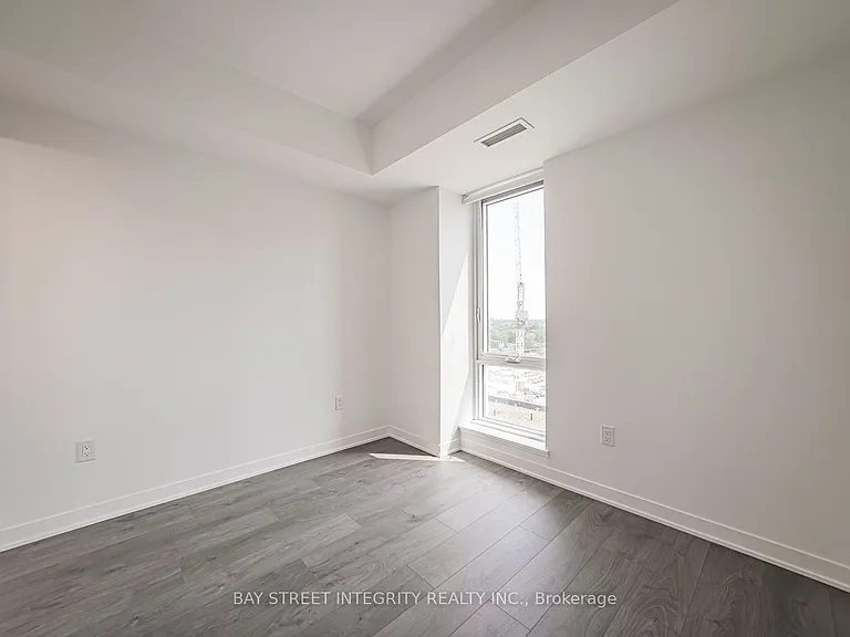10 Oak St #903 — Photo 21