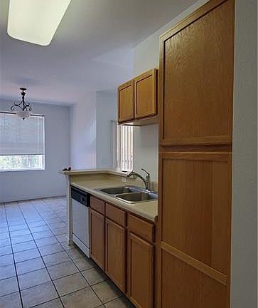 2nd image of 7935 Preserve Cir APT 425