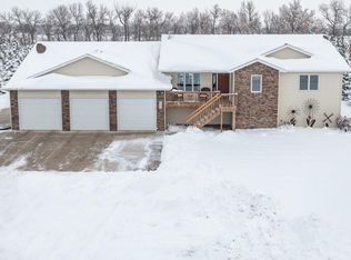 12324 Creeks Edge Rd, Menoken, ND 58558