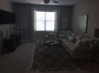 101 Duck Savannah Dr, Holly Springs, NC 27540