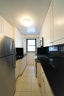 Rented by Corcoran | media 6