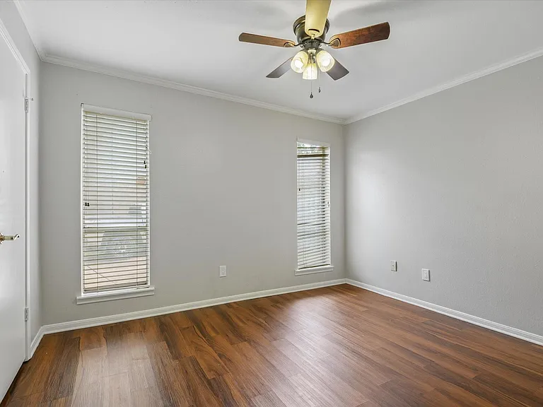 7715 Brush Wood Dr — Photo 27