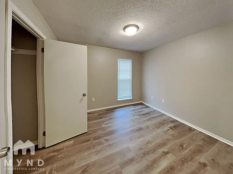 4912 Summitridge Dr — Photo 17