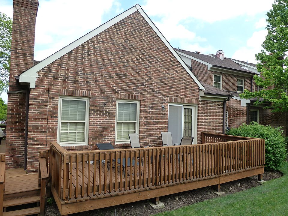 2nd image of 835 Seminary Cir