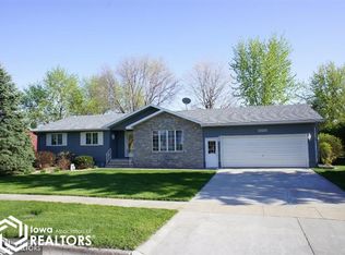 1320 Grand Ave, Iowa City, IA 52242
