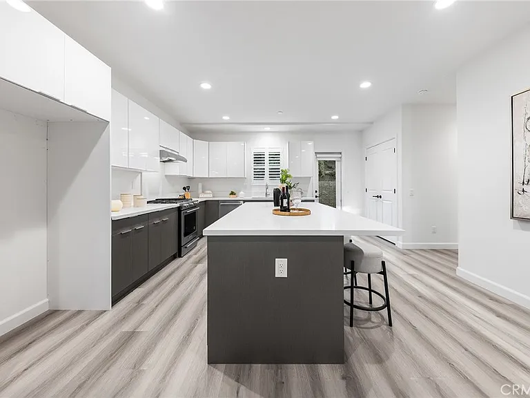 1359 Point Loma Pl — Photo 21
