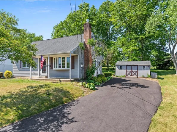 36 Indian Valley Ln, Telford, PA 18969