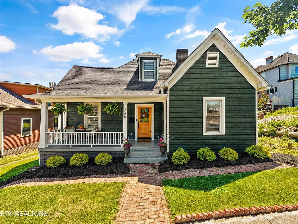 1st image of 1008 Gratz St
