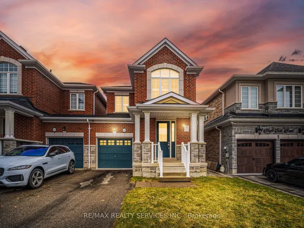 9 Maple Trail Rd, Caledon, ON L7C 3Z3