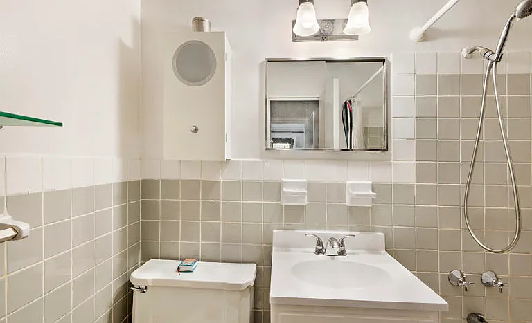 411 E 53rd St #12J — Photo 5