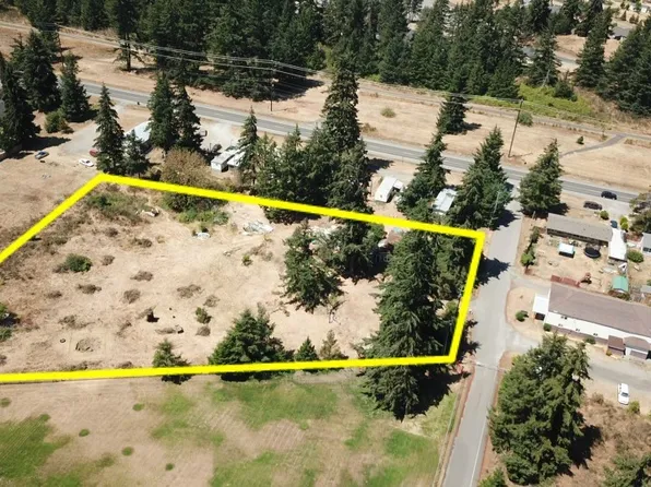 105 Michigan Ave S, Rainier, WA 98576