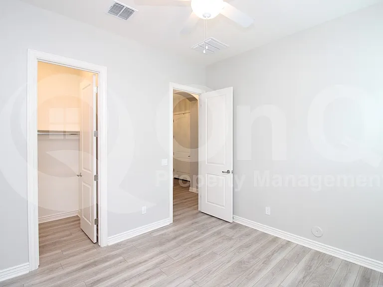 15078 W Roosevelt St — Photo 17