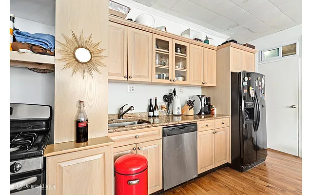 Rented by Douglas Elliman | media 4