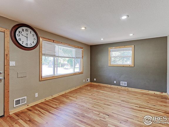 2nd image of 10308 Fox Ct