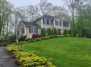 61 Marthas Way, Thomaston, CT 06787