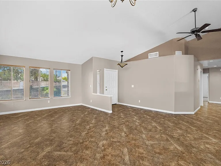 4552 Gonzales Dr — Photo 42