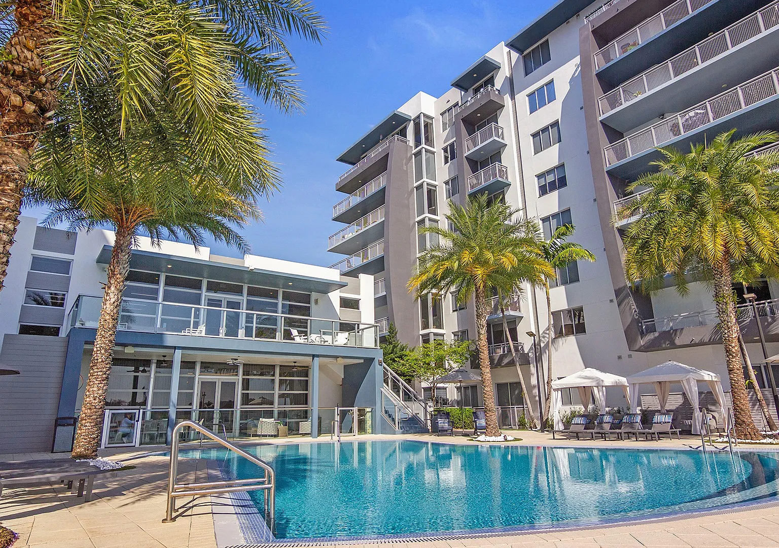 LaVida Apartments — Photo 1