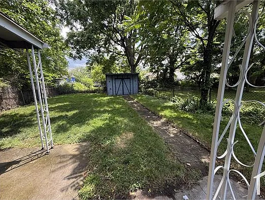 5636 Drake Ave — Photo 34