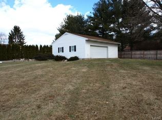 4642 Debbie Ln, Orefield, PA 18069