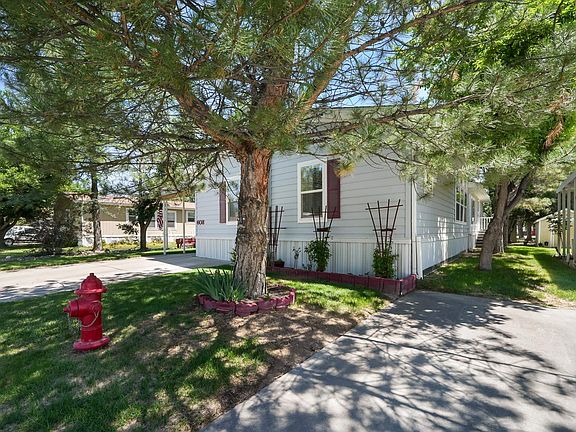 2nd image of 435 32nd Rd Unit 608